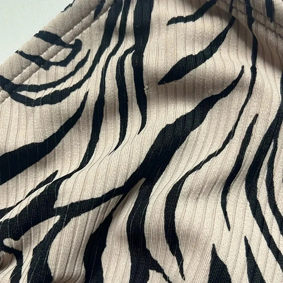 Imperfect bikini top medium brown zebra print Target triangle bikini top - Picture 2 of 4